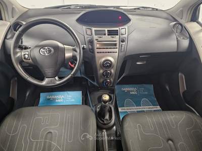 Toyota Yaris 5 porte - Unico proprietario Grigio usata TORINO