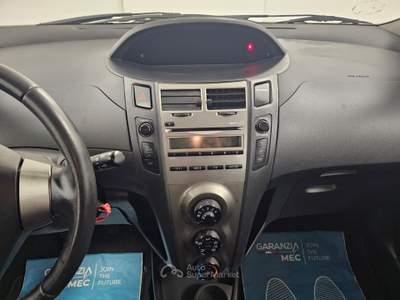 Toyota Yaris 5 porte - Unico proprietario Grigio usata TORINO