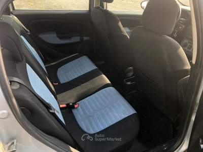 Fiat Grande Punto FIAT GRANDE PUNTO 1.2 GPL IDONEO ANCHE PER NEO PATENTATI Argento usata Rovigo