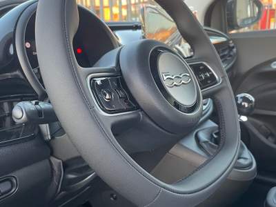 Fiat 500 Fiat 500 1.0 Hybrid Icon Nero usata Mondragone