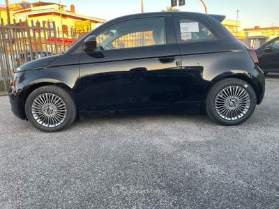 Fiat 500 Fiat 500 1.0 Hybrid Icon Nero usata Mondragone