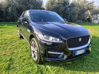 Jaguar F-Pace cambio automatico, unico proprietario Nero usata Massa