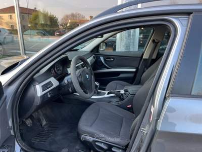 BMW Serie 3 320d d Touring Futura 177cv 6m. Grigio usata Noventa Vicentina