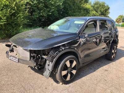 Volvo XC40 T4 GEARTRONIC MOMENTUM Nero usata Megliadino San Vitale