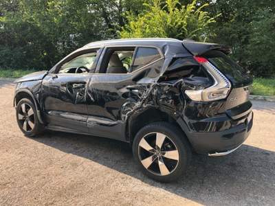 Volvo XC40 T4 GEARTRONIC MOMENTUM Nero usata Megliadino San Vitale