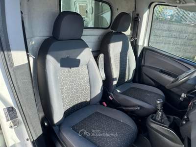 Fiat Doblò Doblo Doblò 1.6 MJT 105CV GARANZIA 12 MESI Bianco usata Napoli
