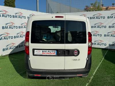 Fiat Doblò Doblo Doblò 1.6 MJT 105CV GARANZIA 12 MESI Bianco usata Napoli