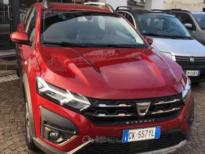 Dacia Sandero Sandero Stepway III 2021 Stepway 1.0 tce Comf. Rosso usata Desio
