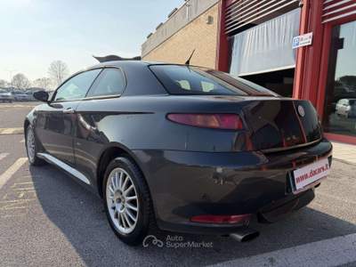 Alfa Romeo GT 1.9 jtd mjt Impression Grigio usata Codroipo