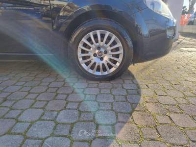 Fiat Punto 1.3 MJT II S&S 95 CV 5p. Street Blu/Azzurro usata San Giovanni Teatino