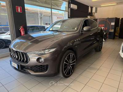 Maserati Levante Levante V6 D AWD Grandsport  184kw Grigio usata Terranuova Bracciolini