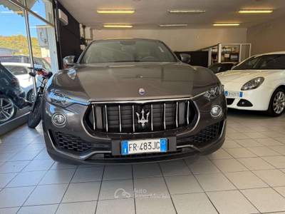 Maserati Levante Levante V6 D AWD Grandsport  184kw Grigio usata Terranuova Bracciolini