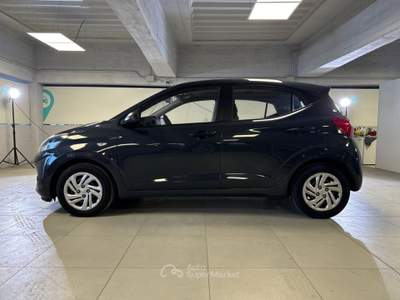 Hyundai i10 1.0 MPI Advanced Blu/Azzurro usata Milano