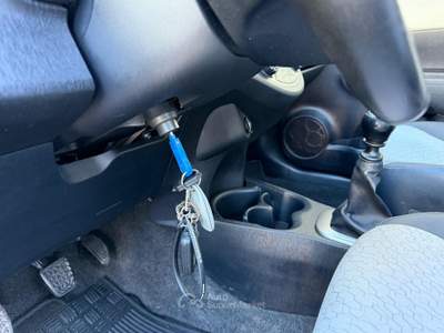 Toyota Yaris 5 porte Lounge Tetto panoramico Blu/Azzurro usata Andria