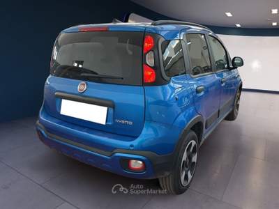 Fiat Panda Panda III 2021 Cross Panda 1.0 firefly hybrid Garmin s&s 70cv 5p.ti Nero usata Torino