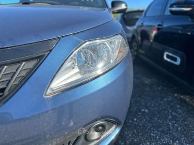 Lancia Ypsilon  - ypsilon 1.0 firefly hybrid silver s&s 70cv 5p.ti Blu/Azzurro usata Roma