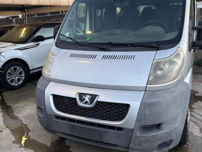 Peugeot Boxer /120CV PM-TM Furgone Vetr usata Livorno