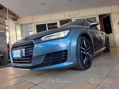 Audi TT Roadster 2.0 TDI ultra Design usata Pompei