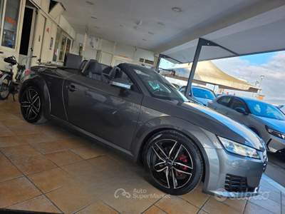 Audi TT Roadster 2.0 TDI ultra Design usata Pompei