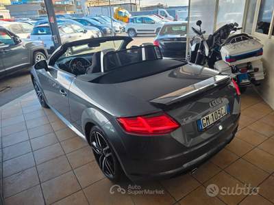 Audi TT Roadster 2.0 TDI ultra Design usata Pompei