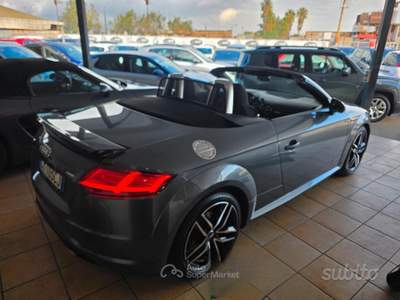 Audi TT Roadster 2.0 TDI ultra Design usata Pompei