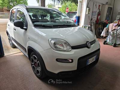 Fiat Panda 1.0 firefly hybrid City Life s&amp;s 70cv 5p.ti usata Faenza