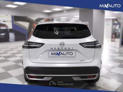 Nissan Qashqai 1.3 MHEV N-Connecta 2WD 158CV xtronic Bianco usata Latina