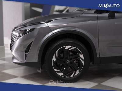 Nissan Qashqai 1.3 MHEV N-Connecta 2WD 158CV xtronic Grigio usata Latina