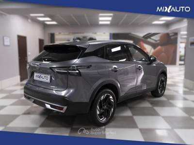 Nissan Qashqai 1.3 MHEV N-Connecta 2WD 158CV xtronic Grigio usata Latina