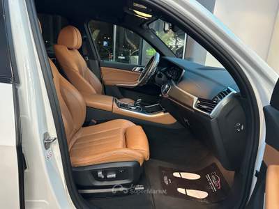 BMW X5 xDrive30d 48V Msport Bianco usata Prato