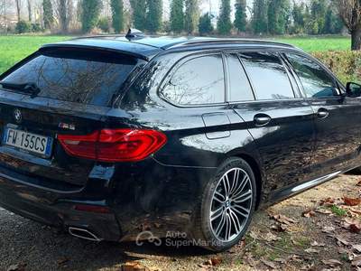 BMW Serie 5 520d BMW 520d Tourig M Sport Nero usata Scandiano