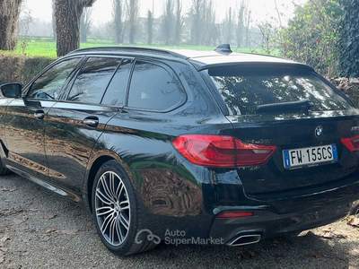 BMW Serie 5 520d BMW 520d Tourig M Sport Nero usata Scandiano