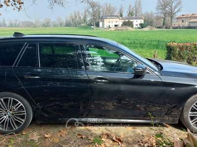 BMW Serie 5 520d BMW 520d Tourig M Sport Nero usata Scandiano