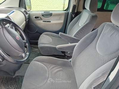 Fiat Scudo la vettura è con 9 posti Blu/Azzurro usata Castrovillari