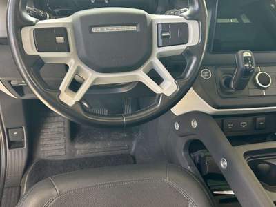 Land Rover Defender 90 3.0d i6 mhev X-Dynamic SE awd 200cv auto usata Bastia Umbra