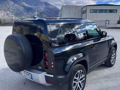Land Rover Defender 90 3.0d i6 mhev X-Dynamic SE awd 200cv auto usata Bastia Umbra