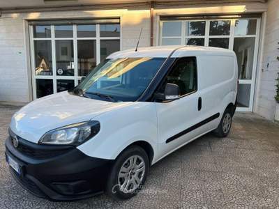 Fiat Doblò 1.6 MJT 105CV Cargo Lamierato 3 Posti Bianco usata Alberobello