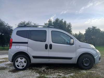 Fiat QUBO neopatentati, unico proprietario Argento usata Massa