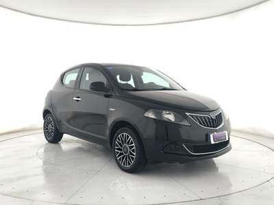 Lancia Ypsilon Ypsilon 1.0 firefly hybrid platino s&s 70cv camera Nero usata Ghedi