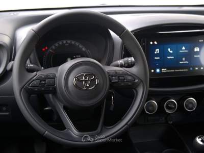 Toyota Aygo 1.0 VVT-i 72 CV 5 porte Active KM Zero Bianco usata Cologno Monzese