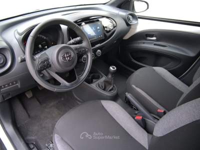Toyota Aygo 1.0 VVT-i 72 CV 5 porte Active KM Zero Bianco usata Cologno Monzese
