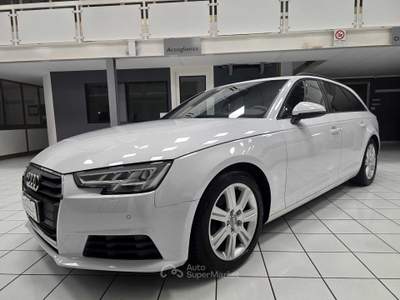 Audi A4 122 CV S tronic Design Bianco usata Rovigo