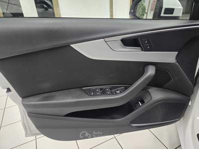 Audi A4 122 CV S tronic Design Bianco usata Rovigo