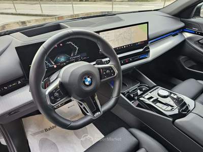 BMW Serie 5 520d 520 520d Touring 48V xdrive MSport Pro auto Nero usata Gubbio
