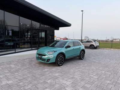 Fiat 600 Hybrid DCT MHEV La Prima ANCHE NEOPATENTATI Blu/Azzurro usata Russi
