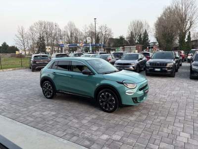 Fiat 600 Hybrid DCT MHEV La Prima ANCHE NEOPATENTATI Blu/Azzurro usata Russi