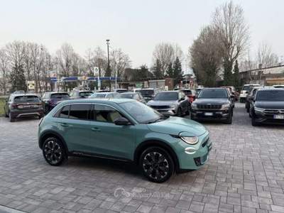 Fiat 600 Hybrid DCT MHEV La Prima ANCHE NEOPATENTATI Blu/Azzurro usata Russi