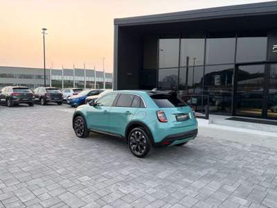 Fiat 600 Hybrid DCT MHEV La Prima ANCHE NEOPATENTATI Blu/Azzurro usata Russi