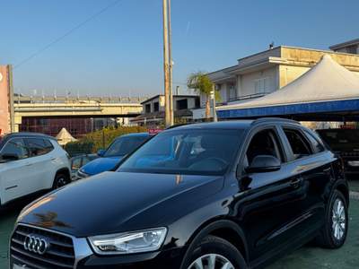 Audi Q3 150 CV Sport Nero usata SOMMA VESUVIANA Audi Q3 150 CV Sport Nero usata SOMMA VESUVIANA