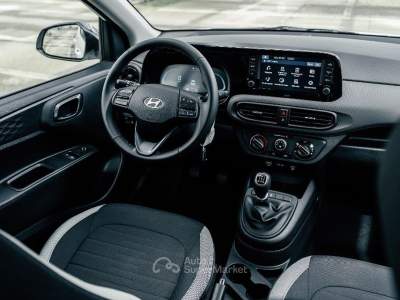 Hyundai i10 1.0 GPL Connectline Argento usata Castenaso